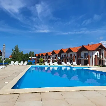 Pool Attractions Apartment